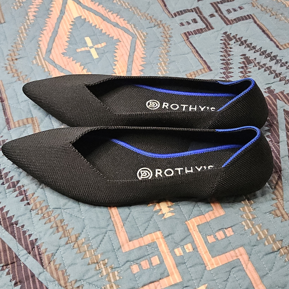 Rothy's Black Pointed Knit Flats with Blue Trim